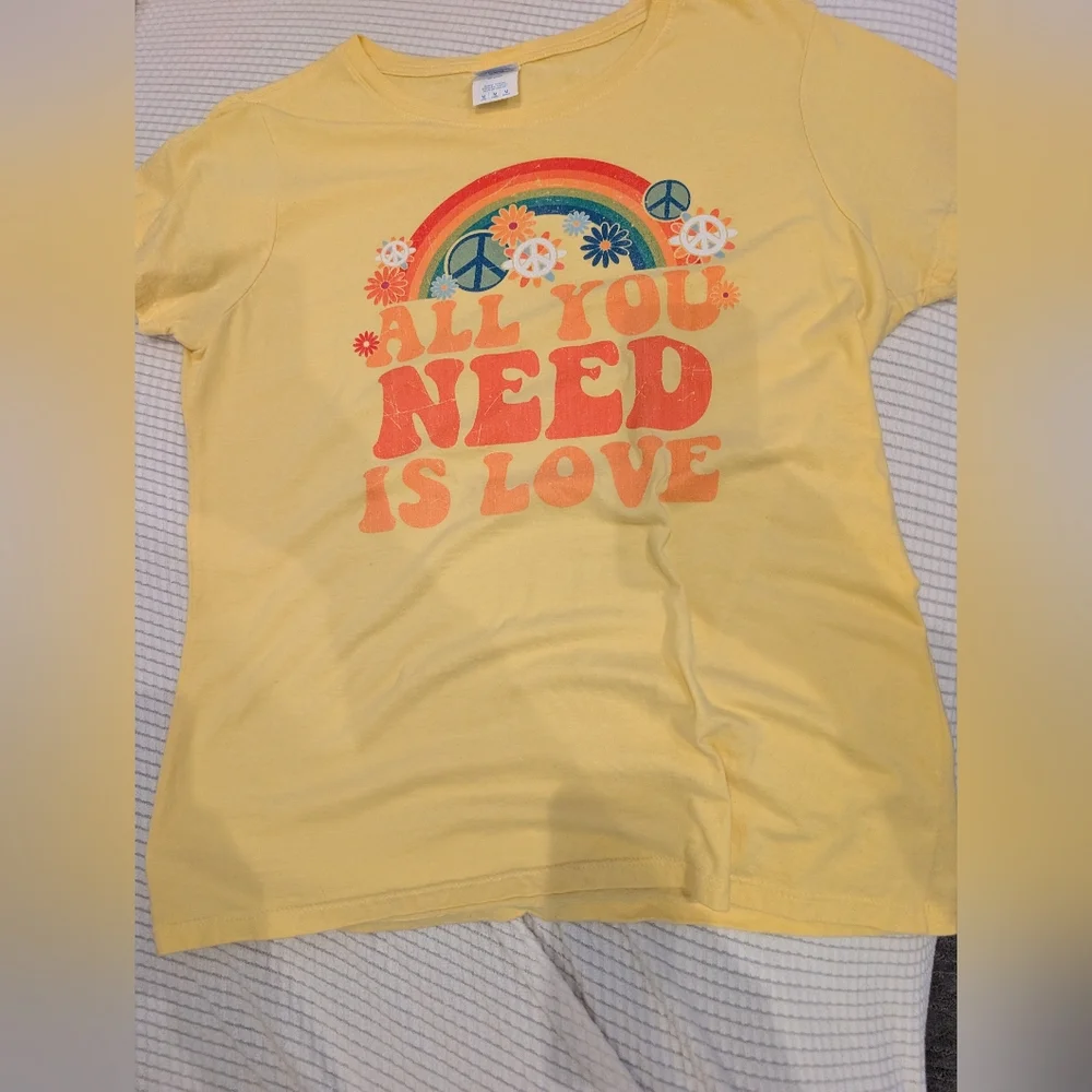 Retro Graphic Tee with Peace and Love Design - Picture 1 of 2